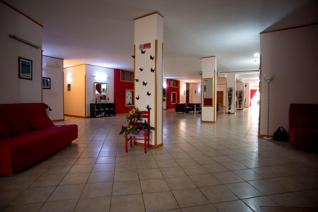 Hotel Residence Lupiae Lecce Exterior photo