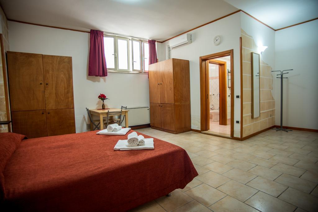 Hotel Residence Lupiae Lecce Exterior photo